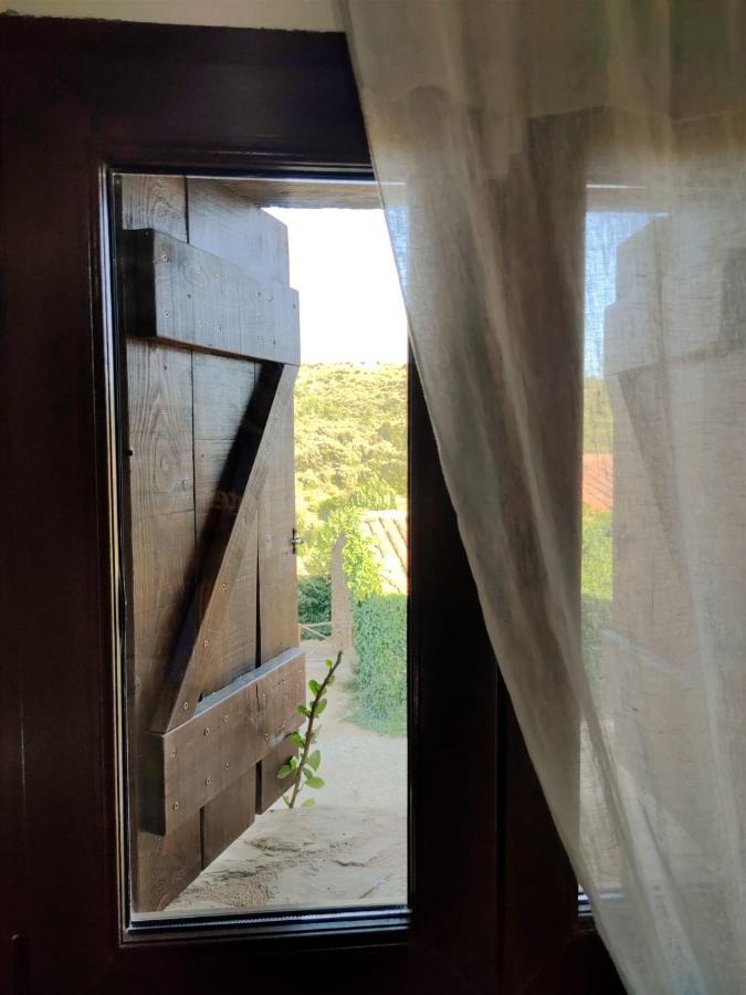 Masia Riu Dels Arbres Benassal Bagian luar foto